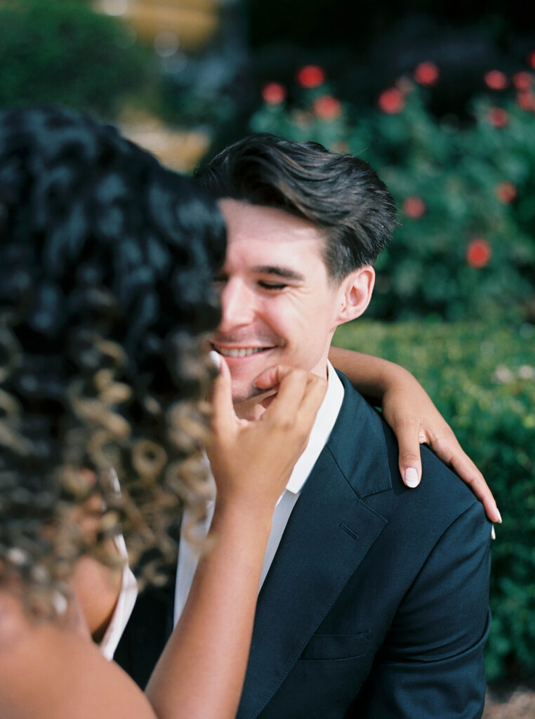 Engagement photos of a couple outside at the National Gallery of Art Museum in Washington, DC.